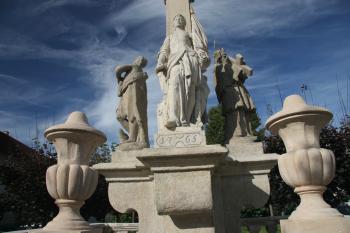 Barokní mariánské sousoší po restaurování (© František Šrámek, 08/2011)