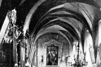 pohled do lodi kostela ( © František Mareš, Jan Sedláček: Soupis památek historických a uměleckých v Království Českém, sv. 41 Politický okres krumlovský, Archaelogická komise při České akademii císaře Františka Josefa pro vědy, slovesnost a umění, Praha 1918)