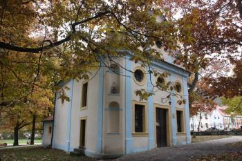 Kaple od severozápadu ( © Ivan Grisa 10/2011)