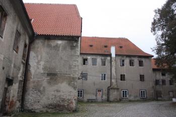Severní část kláštera ( © Ivan Grisa 10/2011)
