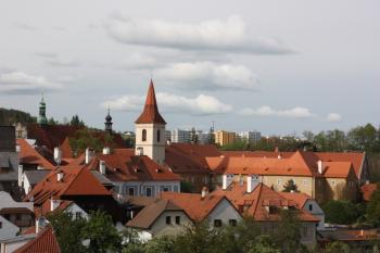 Klášter z terasy u muzea ( © Ivan Grisa 05/2010)
