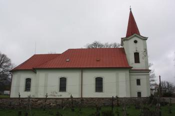 Kostel od severu ( © Ivan Grisa 05/2010)