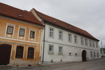 Bývalé děkanství čp. 129 ( © Ivan Grisa 05/2010)