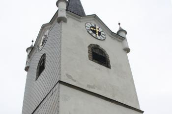 Věž od jihu ( © Ivan Grisa 05/2010)