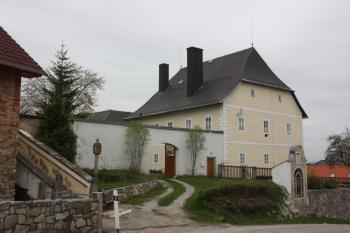 Fara od východu ( © Ivan Grisa 05/2010)