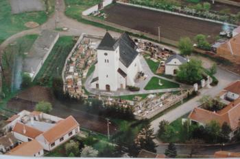 letecký pohled (©  05/2010 (z nástěnek u kostela))