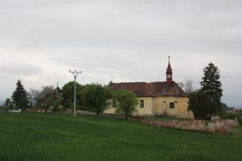 Kostelní areál od jihu ( © Ivan Grisa 05/2010)