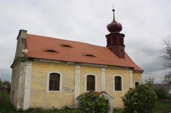 Kostel od jihu ( © Ivan Grisa 05/2010)