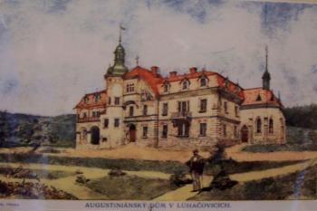 Luhačovice – Obrázek Augustiniánského domu s kaplí  (© ? )