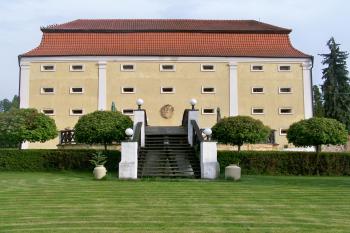 Pecínov (© Jan Šebek, 05/2010)
