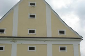 boční štít (© Jaromír Schoffer, 05/2010)