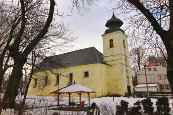 Krásný Les-kostel (© Wikimedia Commons  12/2012)