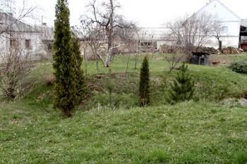 pohled od jihozápadu z hlavní ulice ( © Pavel Zany Komárek 11/04/2004)