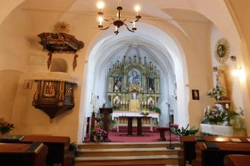 Starovičky-kostel (© Kesuobalak 05/2025)