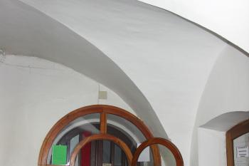 klenba ve vstupní síni (© Karel Husák, 12/2008)