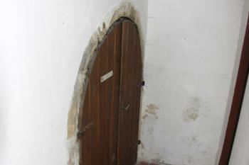 portál do sklepa (© Karel Husák, 12/2008)