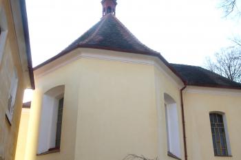 presbytář ( © Milan Caha 06/2010)