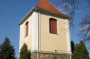 zvonice u kostela ( © Milan Caha 06/2010)