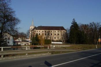 Zámek (© Petr Drastich 05/2006)