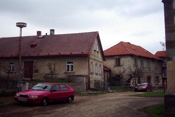 Miletín ( © Michal Merkl 04/2004)
