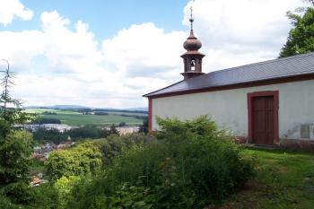 Letohrad - kaple sv. Jana Nepomuckého - Pohled na město (© Ivo Rozehnal, 07/2010)