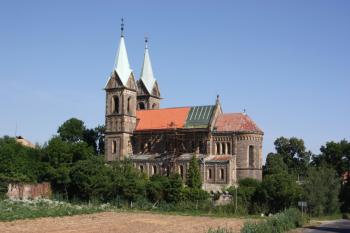 Kostel od jihu ( © Ivan Grisa 07/2010)