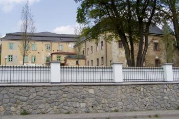 Zámek od jihu (© Lukáš Pechánek, 04/2011)
