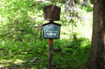 Označení rezervace Suchý vrch (© Zuzana Holasová, 07/2010)