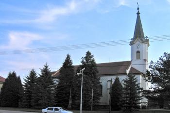 Pohled na kostel od severozápadu ( © Pavel Vítek 03/2010)