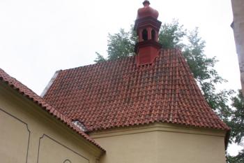 Kaple od jihu ( © Ivan Grisa 05/2011)
