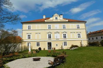  (© Milan Caha  04/2026)