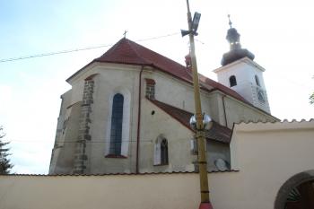 presbytář kostela ( © Milan Caha 05/2010)