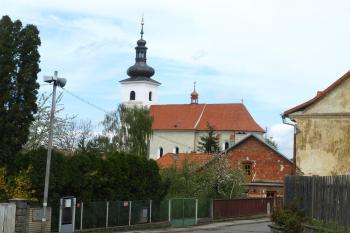 kostel od jihu ( © Milan Caha 05/2010)