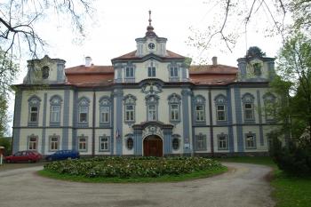 zámek Nové Mitrovice ( © Milan Caha 05/2010)