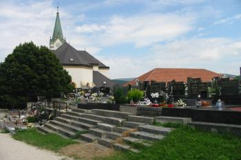 pohled od  jz. (© D Dohňanský, 08/2014)