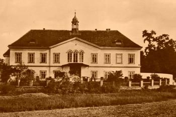 dobová fotografie (© zdroj: Kamil Šlapal, Dokumentární film Víceměřice 2010)