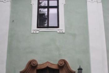 Portál domu čp. 70 ( © Ivan Grisa 09/2010)