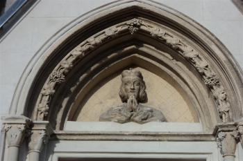 sv. Václav v tympanonu portálu (© Martin Mecerod, 09/2011)