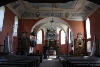 Průhled lodí k východu ( © Ivan Grisa 09/2010)