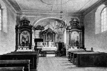 interiér kostela na počátku 20. století (© Antonín Podlaha: Posvátná místa království Českého; Díl 2., Vikariáty: Berounský, Bystřický a Plzeňský, Dědictví sv. Jana Nepomuckého, Praha 1908)