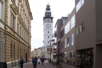 Vyškov - radnice - pohled z ulice J. Šoupala od Besedního domu (© Ivo Rozehnal, 09/2010)