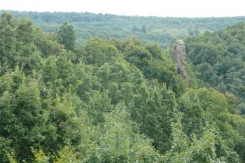 celkový pohled na hrad ze západu (© David Hamza, 9/2010)