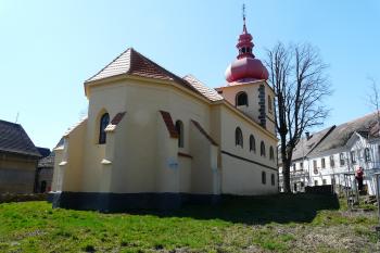 kostel sv. Václava (© Jaroslav Valečka, 4/2010)