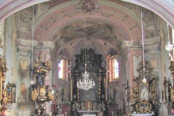 Kostel sv. Bartoloměje v Pecce ( © Pavel Vítek 9/2010)