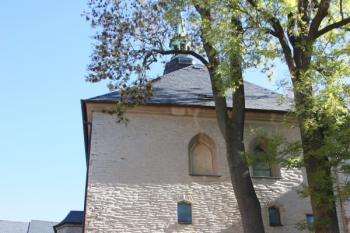 Západní průčelí ( © Ivan Grisa 10/2010)