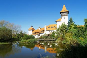 Hrad Červený Újezd (© Petr Berka, 10/2010)