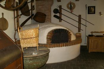 hrad Červený Újezd (© Petr Berka, 10/2010)