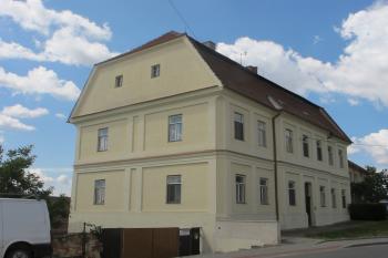 Sv.nároží zámku ( © Dušan Dohňanský 08/2019)