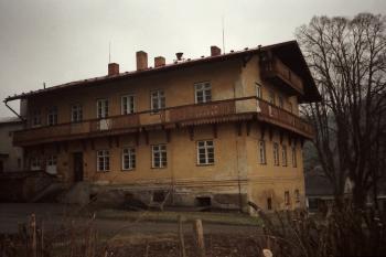 Zámek Dalečín (© Vlastislav Mareček, 03/1994)