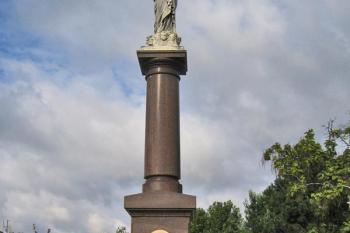 Mariánský sloup v Bzenci (© Pavel Vítek 9/2010)